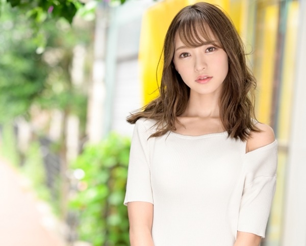 【流川夕】スレンダー美ボディお姉さんが素人男性宅で悶えイキ♡恋人のような甘いキスから始まる濃厚生ファック♡