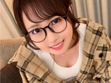 【バック】メガネをかけたキュートな女の子をバックからピストン！パコパコ突きまくり濃密セックスに乱れる！