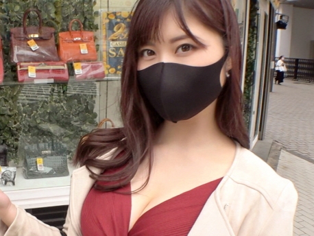 【ナンパした美巨乳お姉さん】 敏感ボディが潮吹きまくり！ 激ピストンでイキまくるドスケベな肉欲♡