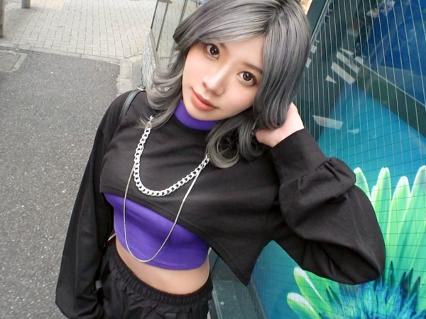 【素人×ナンパ】へそ出しルックな銀髪ギャルと濃密SEX‼発情しまくる激濡れマンコを膣奥ピストンでイカせまくる♥︎