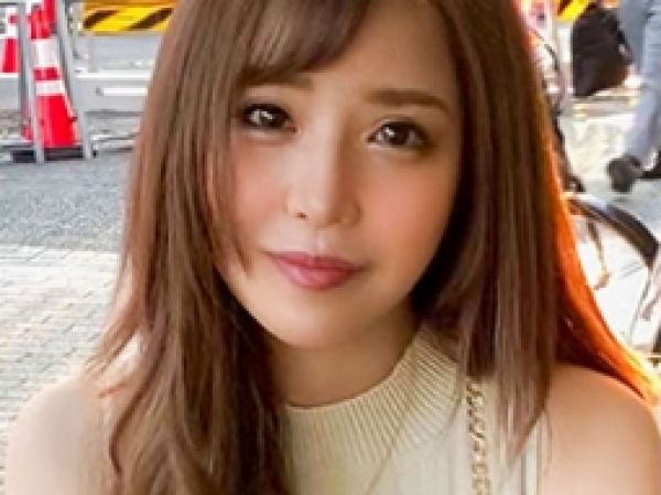 【アパレル店員の裏バイト】 美人すぎる店員がエロオーラ全開！ 乳首舐め手コキで昇天間違いなし！ 本気のセックスで奥まで突かれまくり♡