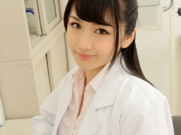 【エロすぎ注意！ 変態女教師】 生徒を誘惑する小悪魔な美貌！ 教室でハメまくり、禁断の快楽に溺れる…♡