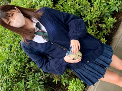 【制服美少女の過激な初体験】『気持ち良すぎる…』無垢なJKがギンギンのデカチンに翻弄され、エッチな喘ぎ声を漏らしながら生ハメSEXで中出しされちゃう！♡