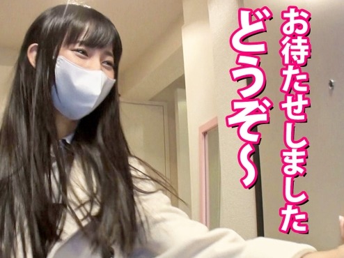 【チア先生の秘密レッスン】素人チアダンス講師が自宅で大胆変身！ チアコスでオナニー開始、アソコが濡れたら即セックス♥ 騎乗位と正常位でイキまくる敏感ボディがエロすぎる！