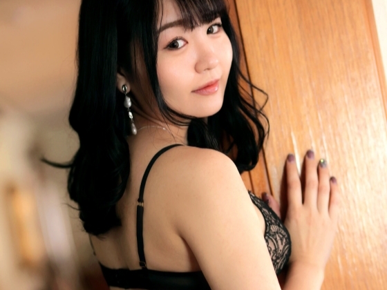 【爆乳美女の誘惑ランジェリー】『触って…』グラマーなボディがエロすぎる！巨乳美女がセクシーランジェリーで男を誘い、勃起チ○ポで激しく突かれまくる！たわわなオッパイと敏感マ○コが乱れまくる！