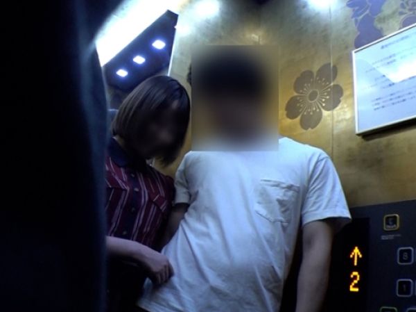 【盗撮カップル】『やだ…見ないで…』現役JDの美女モデルが彼氏とホテルでラブラブSEX!ちっぱい美乳と敏感マンコを隠しカメラがバッチリ激写!!