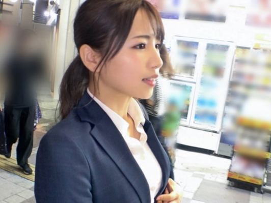 【ナンパ成功】スー【オフィス街の獲物】『仕事中なのに…』真面目そうなOLお姉さんが、ナンパ師の甘い言葉に堕ちる！黒パンストを破られ、敏感マ○コを激しく責められ、トロトロに…。仕事を忘れて肉棒に夢中になる姿は必見！ツ姿の美脚OLをゲット！黒パンスト破いて即挿入！仕事帰りの敏感マンコに肉棒ぶち込み、トロトロに感じさせる濃厚セックスでイカせまくり！♡