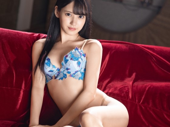 【激カワ美少女の悶絶セックス】『気持ち良すぎる…』細身で可愛いすぎる彼女が、肉棒でマンコを激しく突かれて感じまくり！華奢な体が震えるほど乱れ、可愛い声で喘ぐ姿にフル勃起間違いなし！この美少女の淫らな姿は必見！