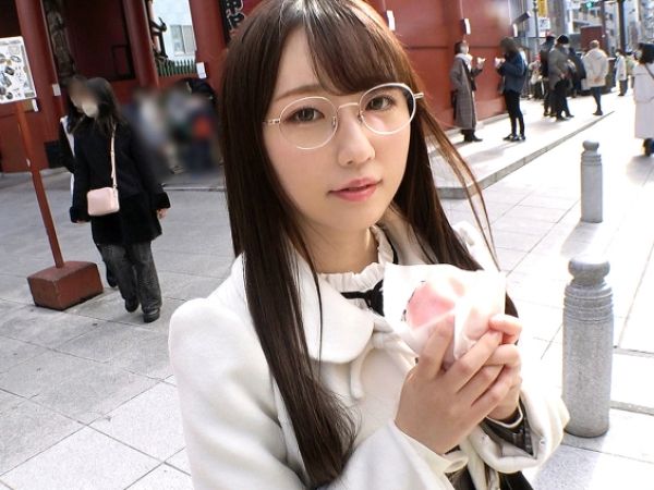 【街角ナンパ】『ダメ、イッちゃう!』文学少女が電マ責めで大洪水!色白美尻に巨根をブチ込まれ、敏感ボディが痙攣絶頂!♡