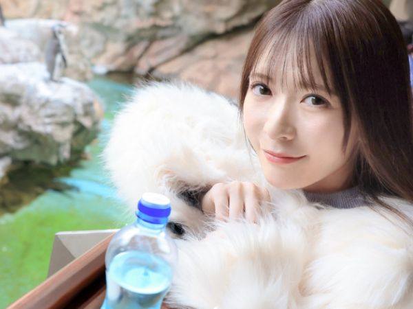 【朝からラブラブSEX】色白美乳美女とイチャイチャモーニング！寝起きの乳首舐めから朝勃ちチンポフェラまで！スレンダー美女との甘いひとときが最高すぎる！