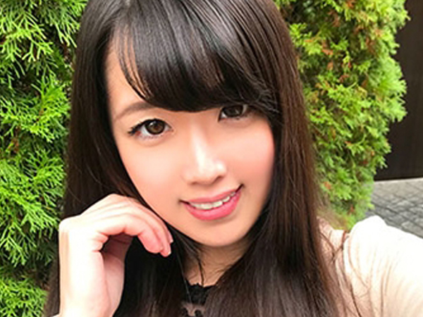 【素人娘の悶絶セックス】『もっと激しく突いて…！』部屋中に響く激しいピストン音！敏感なポルチオを刺激され、甘い声で喘ぎまくる素人娘が、もっと激しく求めて止まない！激しいセックスに夢中になる姿がエロすぎる！♡