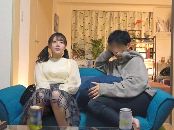 【隠し撮り】『ダメ…そんなに激しく…』アイドル顔負けの美少女を密かに撮影！無防備なオマンコに濃厚ピストンで激しく突かれ、感じまくる姿は必見！エロ可愛い反応がたまらない♥︎