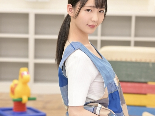 【エチエチ保育士の誘惑】『パパ、お子さん預かってる間に…』美巨乳保育士がイクメンパパを誘惑！お部屋で密かに腰振り騎乗位セックス♡