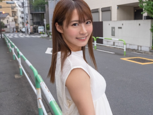 《制服美少女バック》「あっ…そこダメぇ♥」めちゃキュートな美少女が制服コスでバックから激突き！ビンビンチンコに喘ぎまくり、制服が乱れるほど感じちゃうエロかわプレイ！