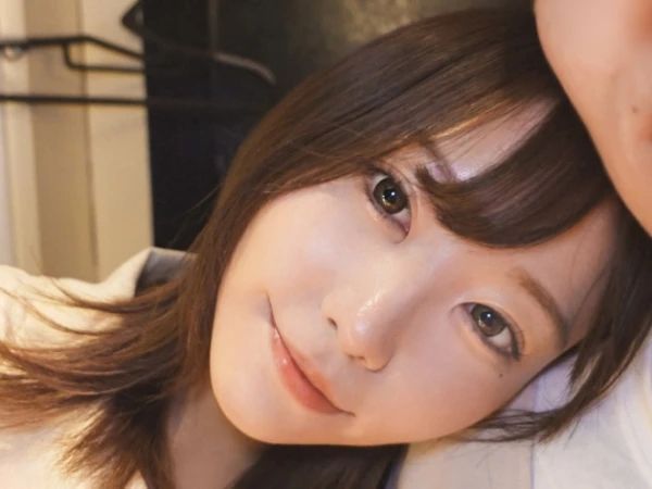 【夢の自宅デート】『本当にいいの？』スレンダー美女が素人宅に訪問！憧れのAV女優と2人きりのラブラブSEX♥ ファンにはたまらないイチャイチャプレイで大興奮！
