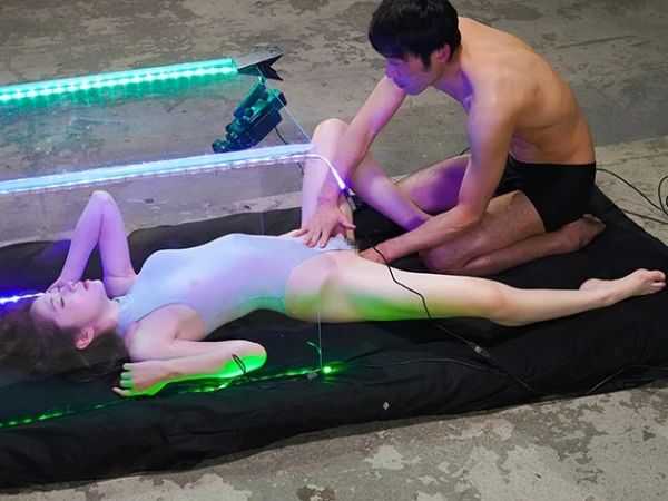 【トランス絶頂】ポルチオマッサージ＆電マ責めで発情MAX！極限まで焦らされたマンコにデカチン挿入で無限痙攣！理性ぶっ飛ぶ快感に溺れ、イキまくる姿がヤバい！！